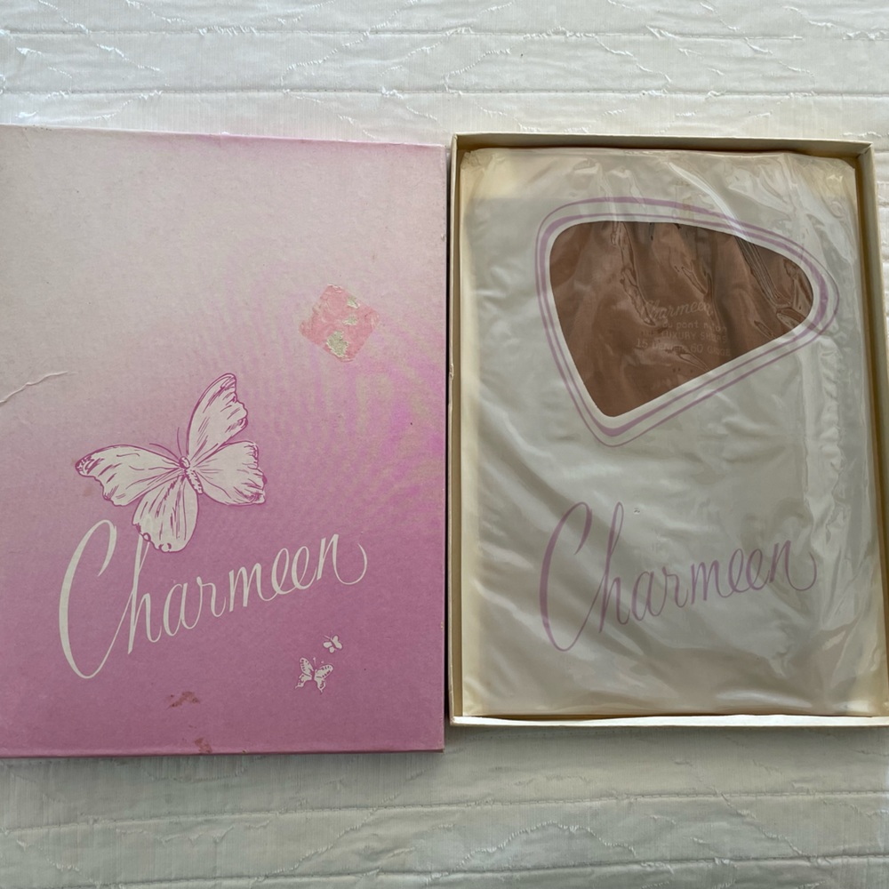 Vintage 1950’s Charmeen Pantyhose New Unopened. Color- Pretty Amber.